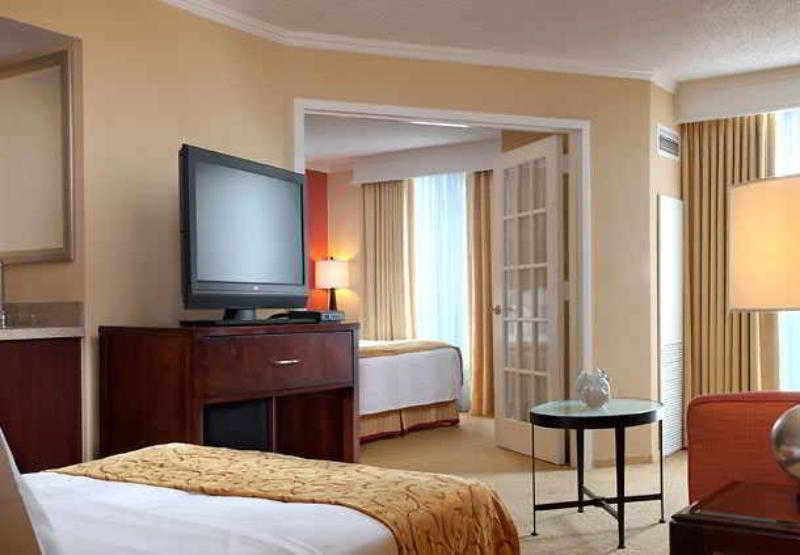 Chicago Marriott Suites O'Hare Rosemont Buitenkant foto