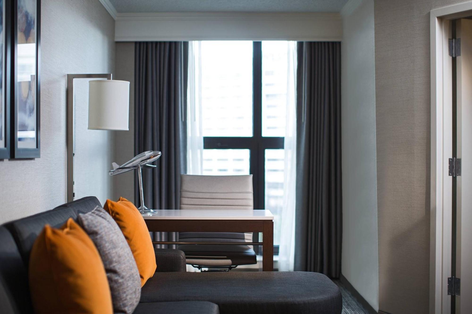 Chicago Marriott Suites O'Hare Rosemont Buitenkant foto